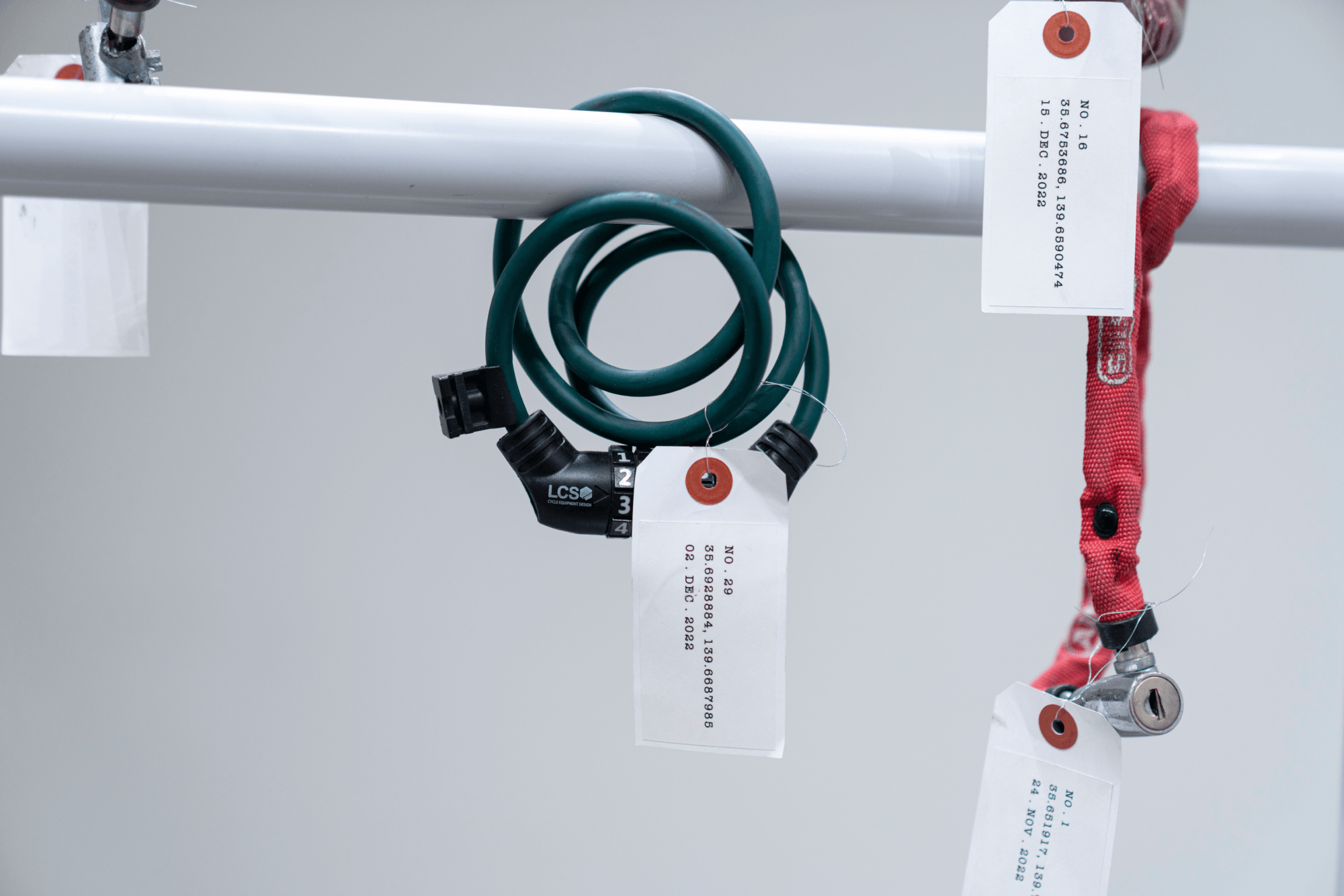 Chain and ask / Hikaru Takata