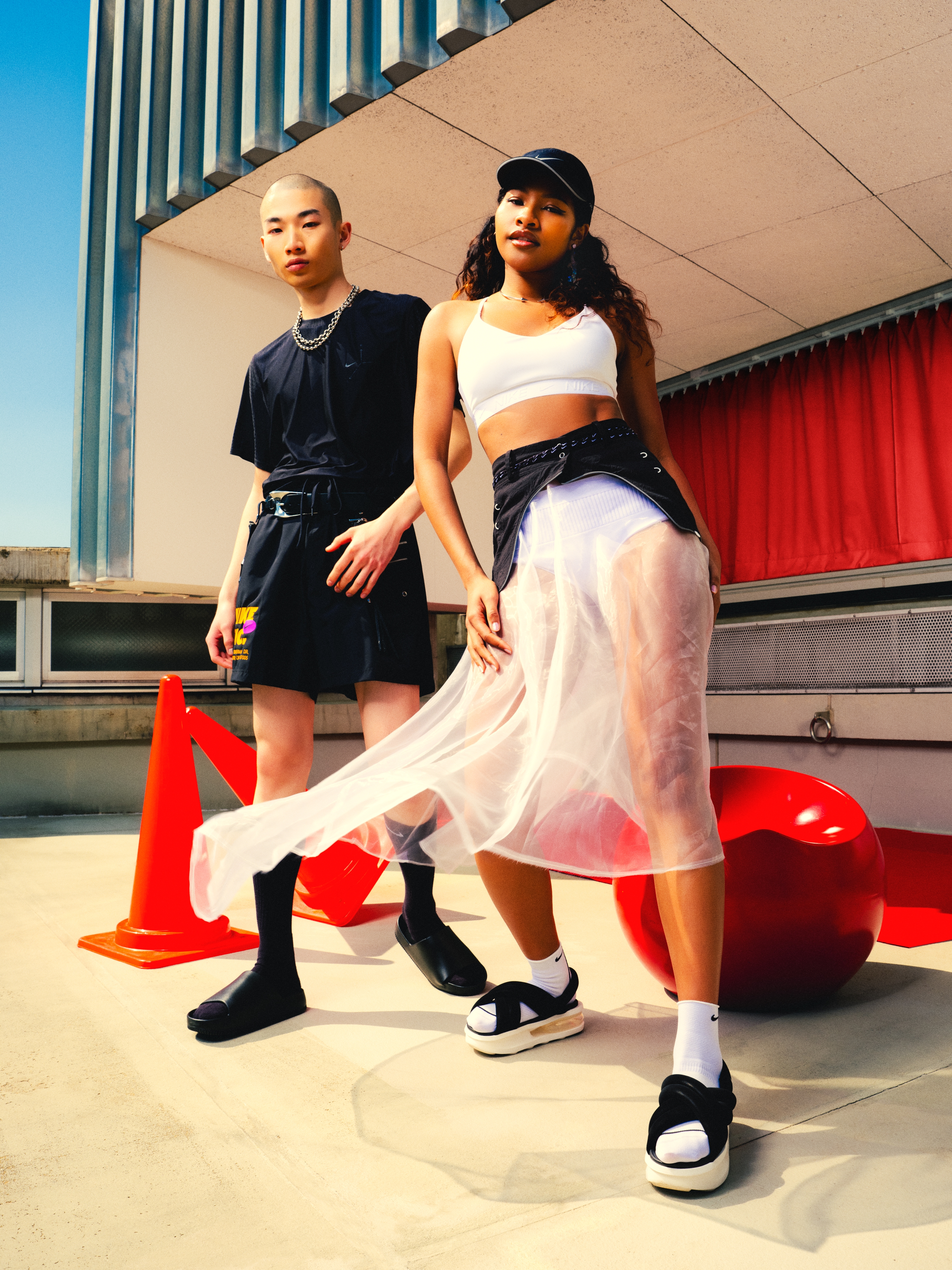 NIKE Invincible Summer